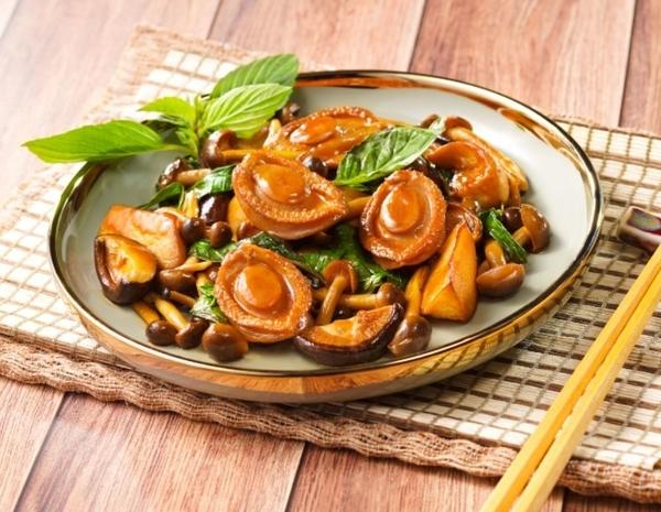 bào ngư xào nấm