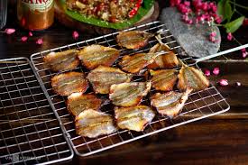 Khô cá chỉ vàng nướng than hoa Khô cá chỉ vàng nướng than hoa