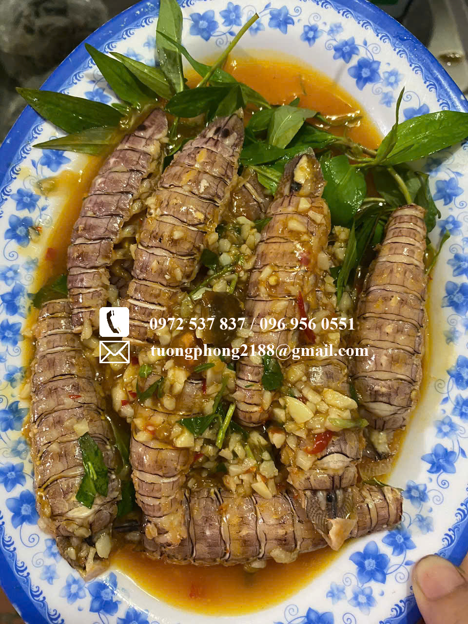 thịt tôm tít xào me